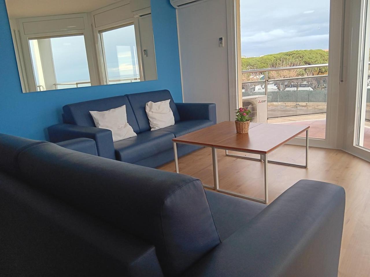 Apartamentos Bon Repos Santa Susanna Zewnętrze zdjęcie
