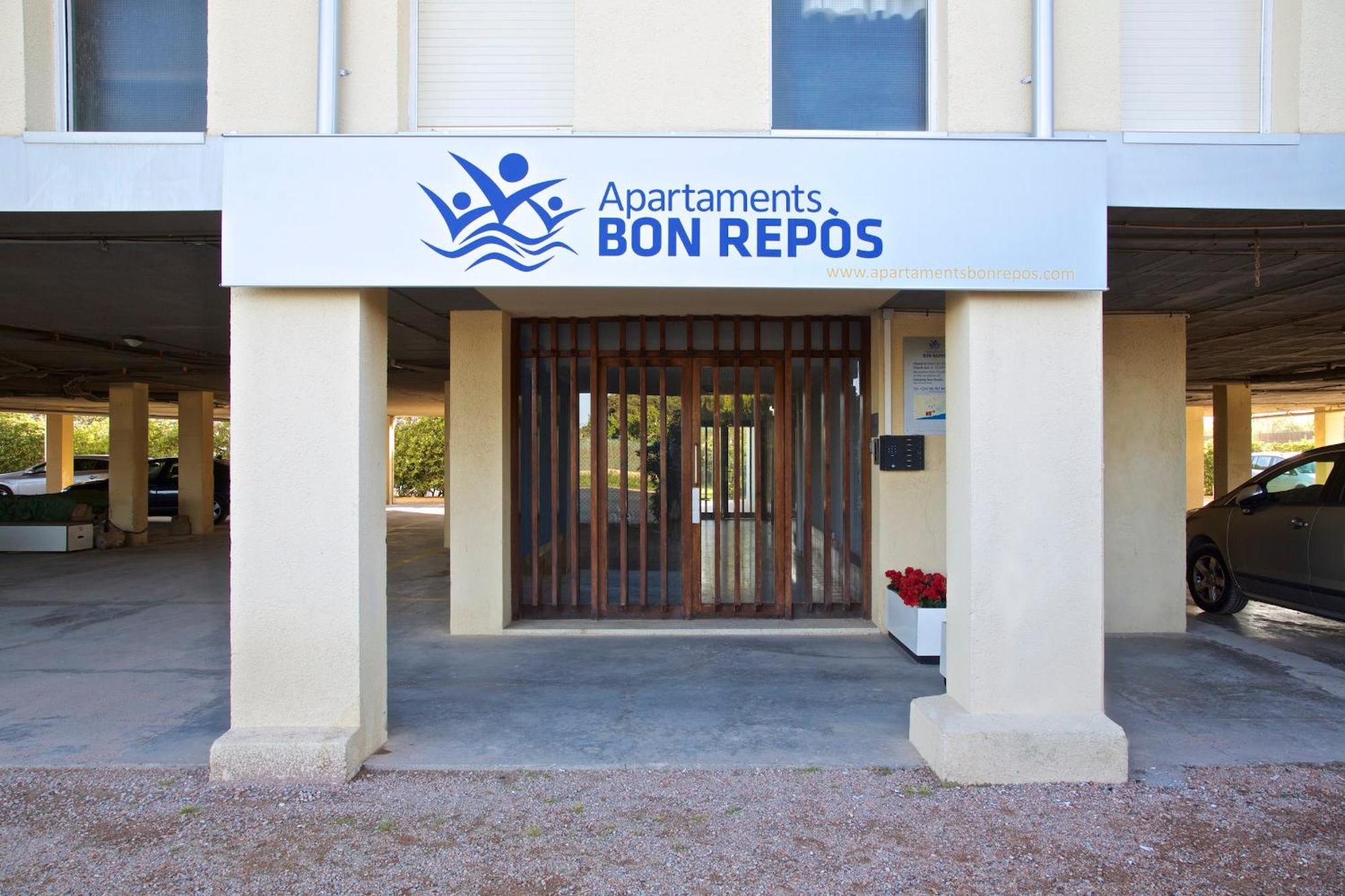 Apartamentos Bon Repos Santa Susanna Zewnętrze zdjęcie